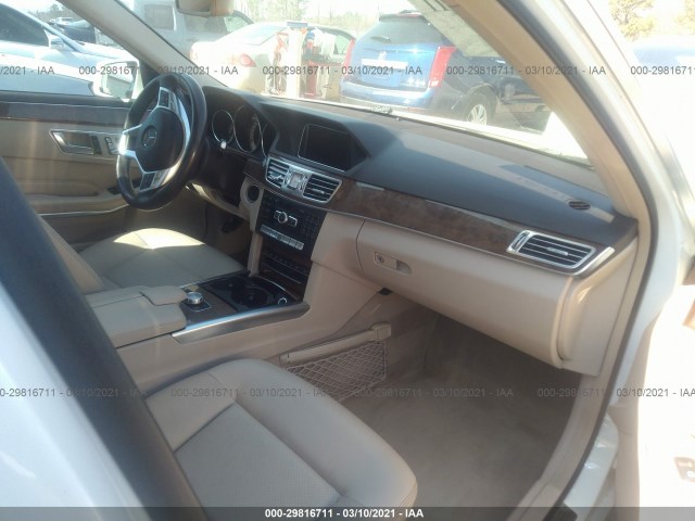 Photo 4 VIN: WDDHF8JB4EA842539 - MERCEDES-BENZ E-CLASS 