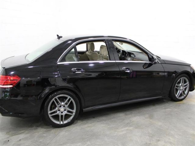 Photo 4 VIN: WDDHF8JB4EB017630 - MERCEDES-BENZ E-CLASS 