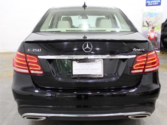 Photo 5 VIN: WDDHF8JB4EB017630 - MERCEDES-BENZ E-CLASS 