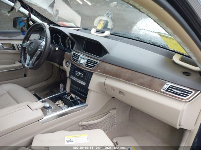 Photo 4 VIN: WDDHF8JB4FB086593 - MERCEDES-BENZ E 350 