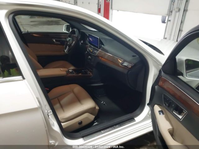 Photo 4 VIN: WDDHF8JB5DA687353 - MERCEDES-BENZ E 350 