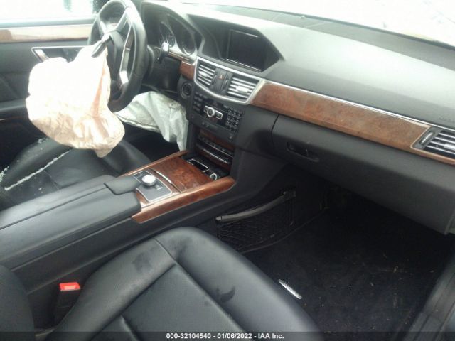 Photo 4 VIN: WDDHF8JB5DA708380 - MERCEDES-BENZ E-CLASS 