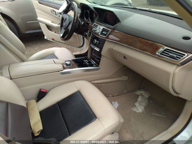 Photo 4 VIN: WDDHF8JB5EA836992 - MERCEDES-BENZ E-CLASS 