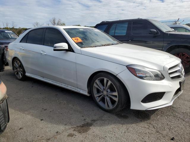 Photo 3 VIN: WDDHF8JB6GB244854 - MERCEDES-BENZ E-CLASS 