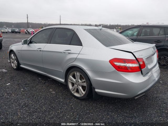 Photo 2 VIN: WDDHF8JB7CA555872 - MERCEDES-BENZ E 350 