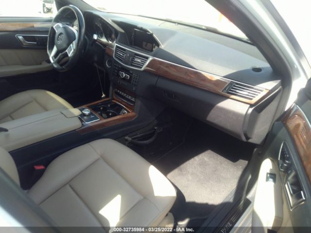 Photo 4 VIN: WDDHF8JB7DA681201 - MERCEDES-BENZ E-CLASS 