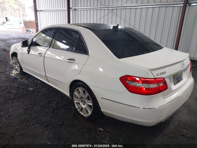 Photo 2 VIN: WDDHF8JB8DA683572 - MERCEDES-BENZ E 350 