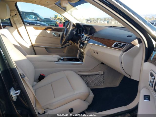 Photo 4 VIN: WDDHF8JB8FB126593 - MERCEDES-BENZ E 350 