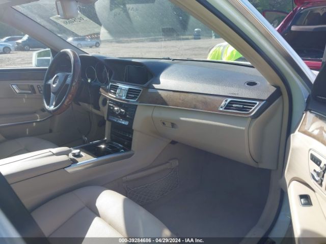 Photo 4 VIN: WDDHF8JB8FB160713 - MERCEDES-BENZ E 350 