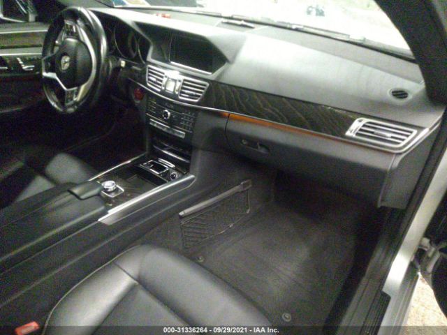 Photo 4 VIN: WDDHF8JB8GB225013 - MERCEDES-BENZ E-CLASS 