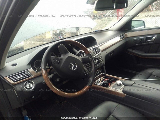 Photo 4 VIN: WDDHF8JB9CA604182 - MERCEDES-BENZ E-CLASS 