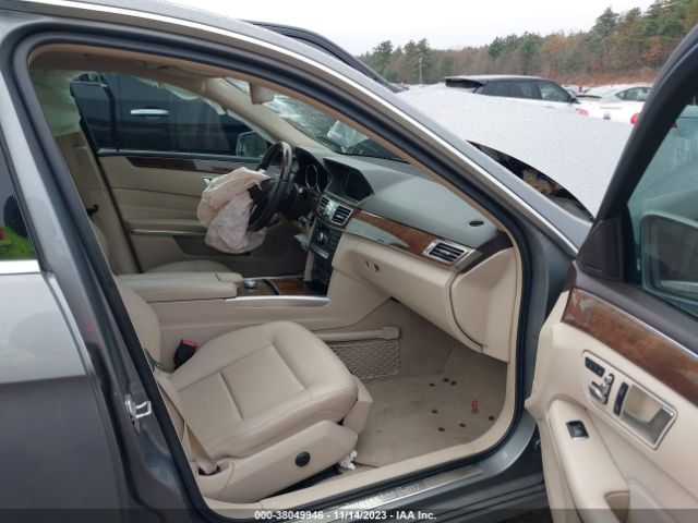 Photo 4 VIN: WDDHF8JBXEA983941 - MERCEDES-BENZ E 