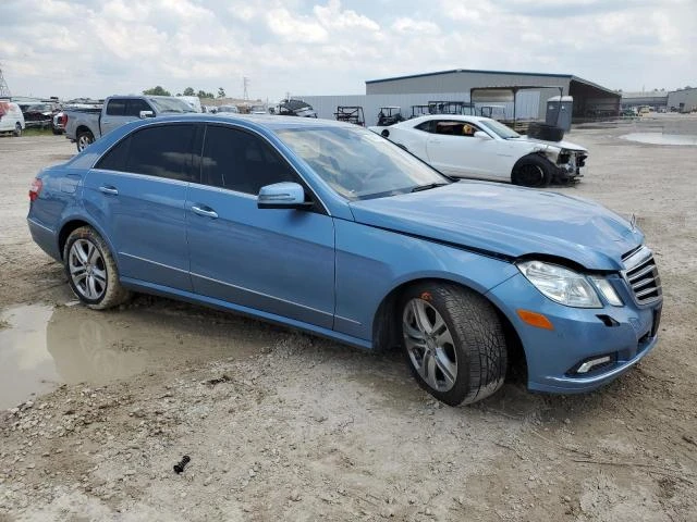 Photo 3 VIN: WDDHF9AB0AA261264 - MERCEDES-BENZ E 550 4MAT 