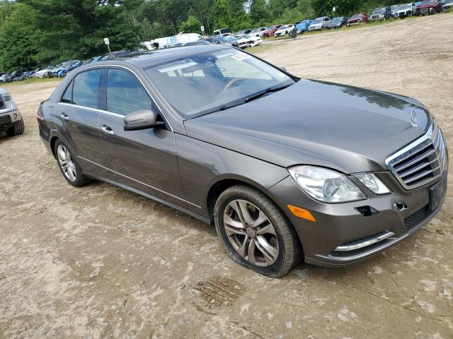 Photo 3 VIN: WDDHF9AB1BA385318 - MERCEDES-BENZ E 550 4MAT 