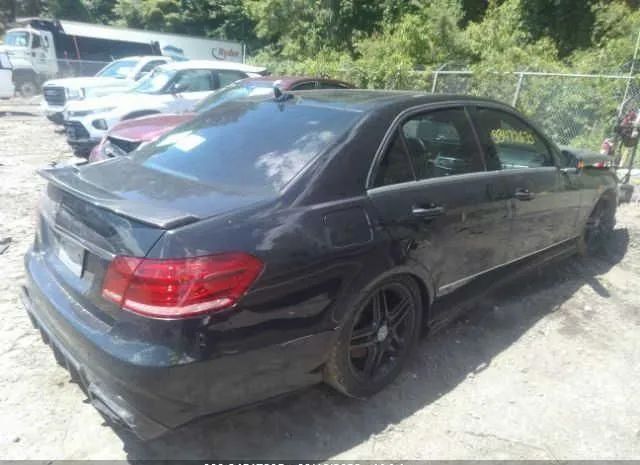 Photo 3 VIN: WDDHF9AB2BA436065 - MERCEDES-BENZ E-CLASS 