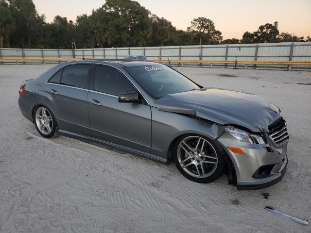 Photo 3 VIN: WDDHF9AB3BA349081 - MERCEDES-BENZ E550 4MATI 