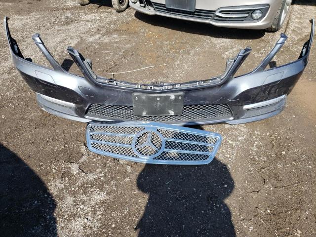 Photo 11 VIN: WDDHF9AB5AA220869 - MERCEDES-BENZ E 550 4MAT 