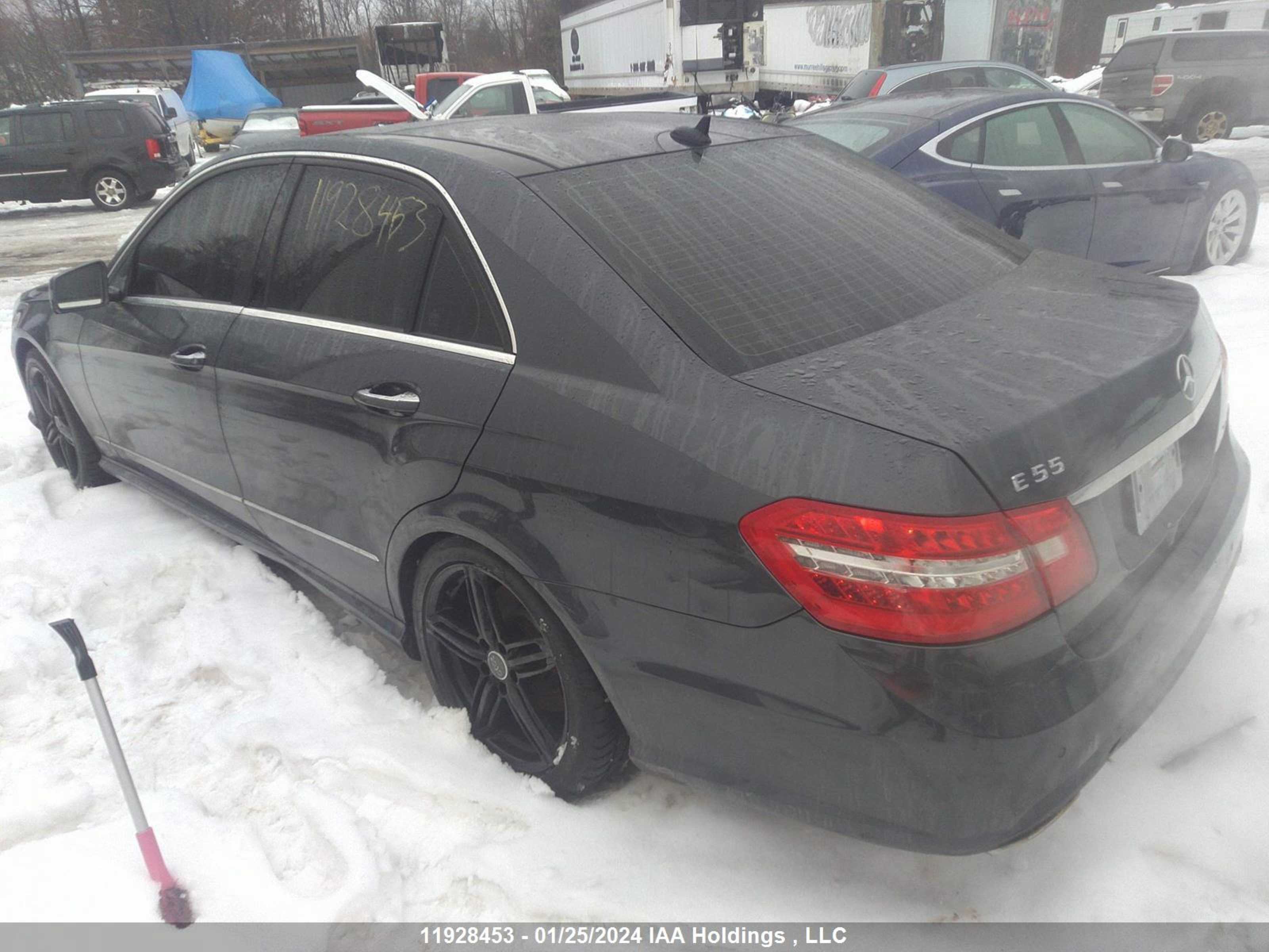 Photo 2 VIN: WDDHF9AB8AA256815 - MERCEDES-BENZ E-KLASSE 