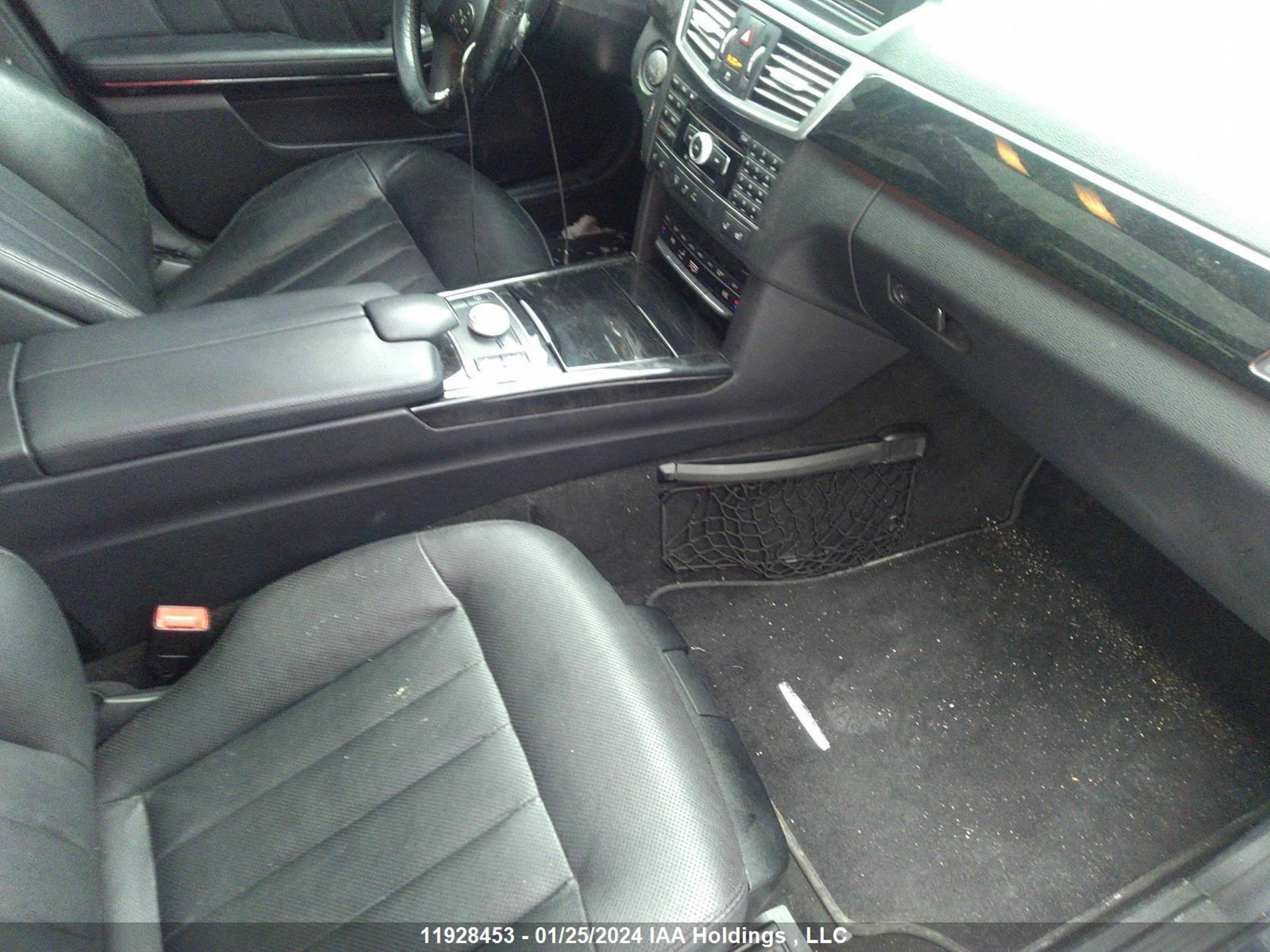 Photo 4 VIN: WDDHF9AB8AA256815 - MERCEDES-BENZ E-KLASSE 