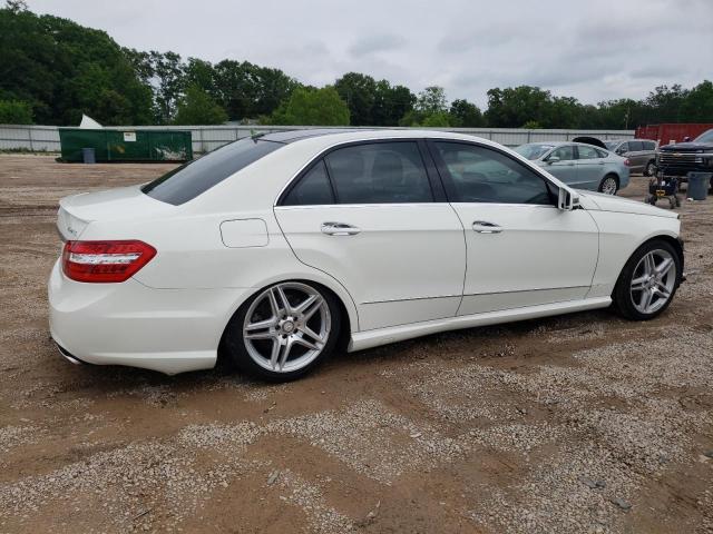 Photo 2 VIN: WDDHF9AB8BA458412 - MERCEDES-BENZ E-CLASS 