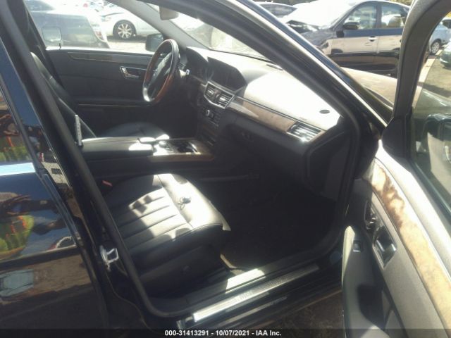 Photo 4 VIN: WDDHF9AB9AA117454 - MERCEDES-BENZ E-CLASS 