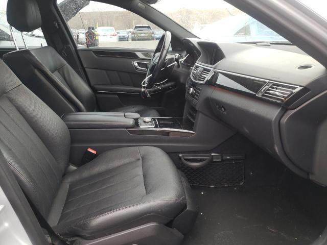 Photo 4 VIN: WDDHF9AB9BA373062 - MERCEDES-BENZ E 550 4MAT 