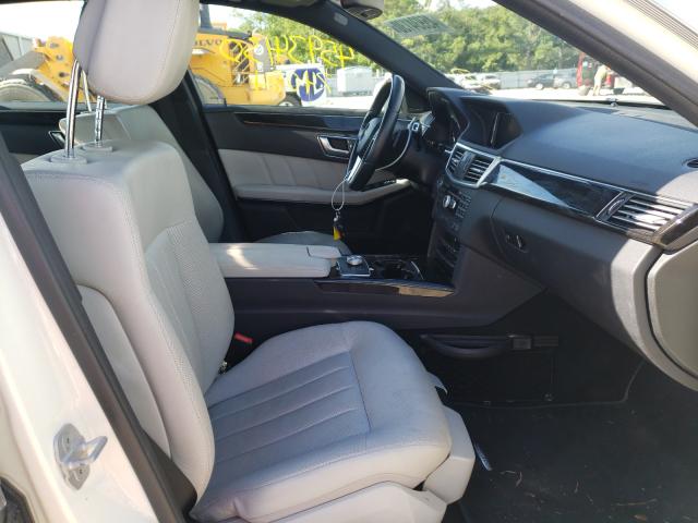 Photo 4 VIN: WDDHF9BB0CA645126 - MERCEDES-BENZ E 550 4MAT 