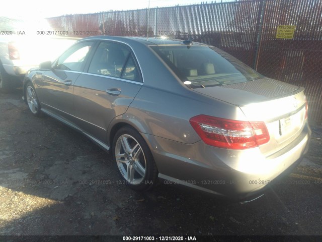 Photo 2 VIN: WDDHF9BB1CA654370 - MERCEDES-BENZ E-CLASS 