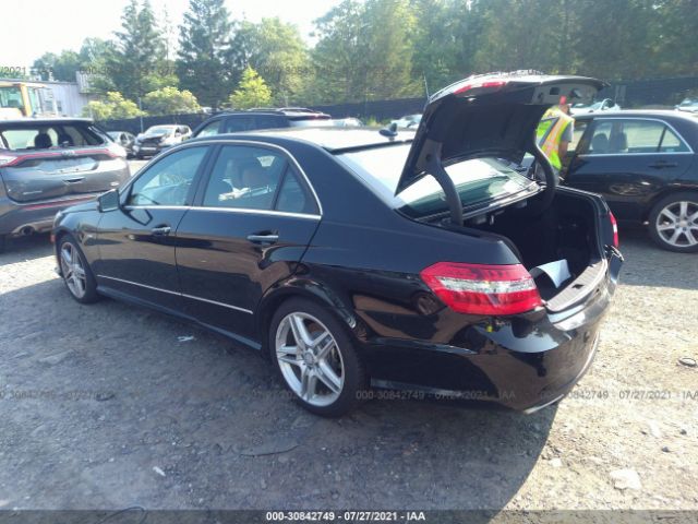 Photo 2 VIN: WDDHF9BB2CA549420 - MERCEDES-BENZ E-CLASS 