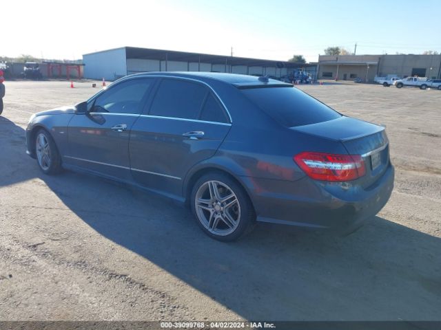 Photo 2 VIN: WDDHF9BB2CA598861 - MERCEDES-BENZ E 550 