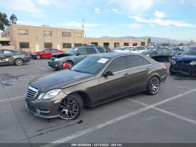 Photo 1 VIN: WDDHF9BB2CA601130 - MERCEDES-BENZ E 550 