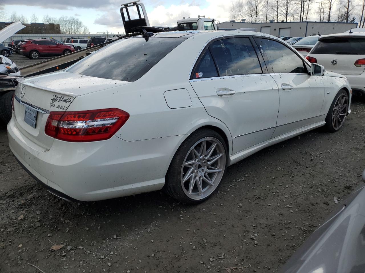 Photo 2 VIN: WDDHF9BB2CA648836 - MERCEDES-BENZ E-CLASS 