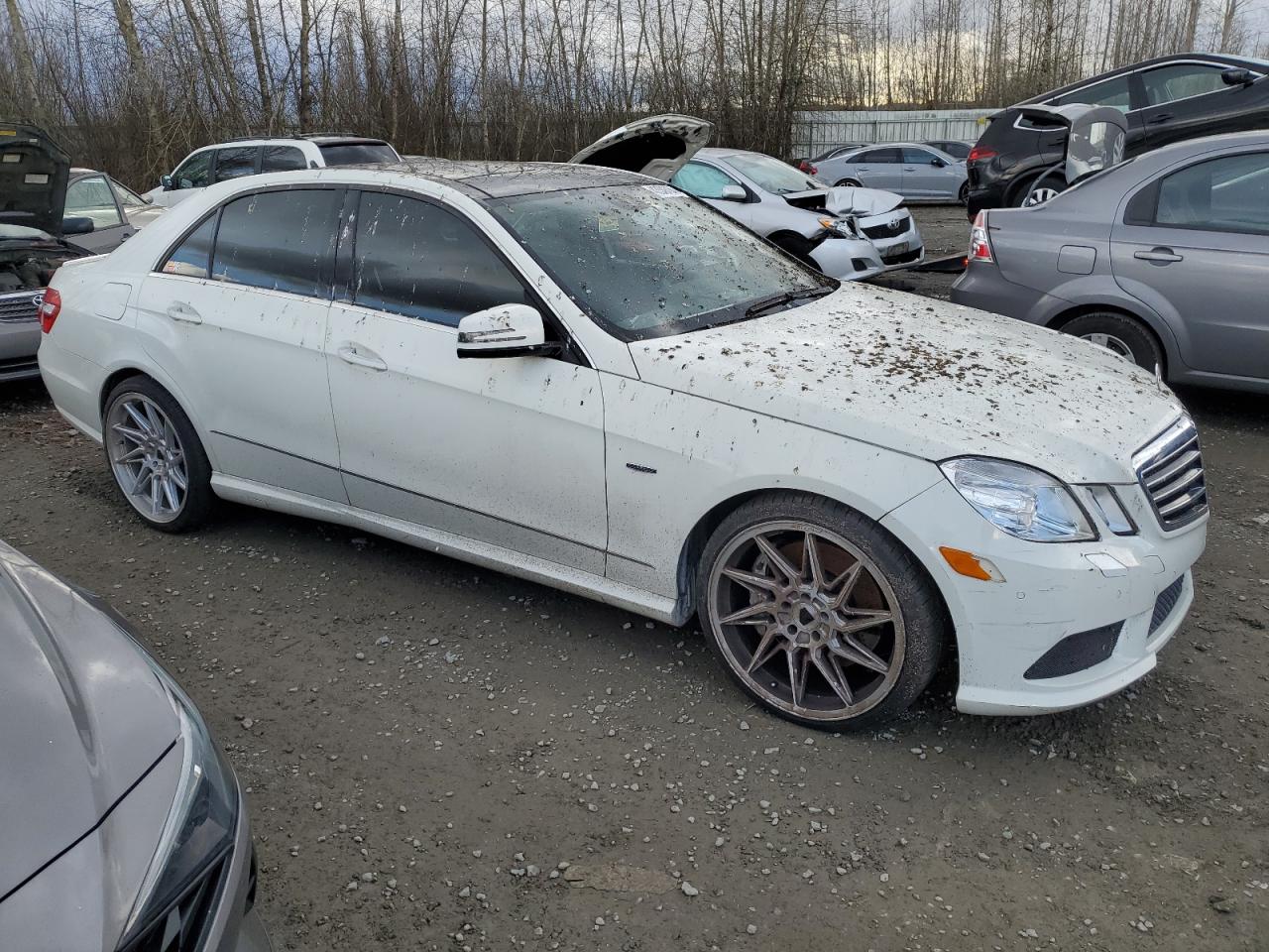 Photo 3 VIN: WDDHF9BB2CA648836 - MERCEDES-BENZ E-CLASS 