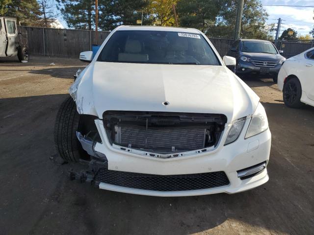 Photo 4 VIN: WDDHF9BB6CA528828 - MERCEDES-BENZ E-CLASS 