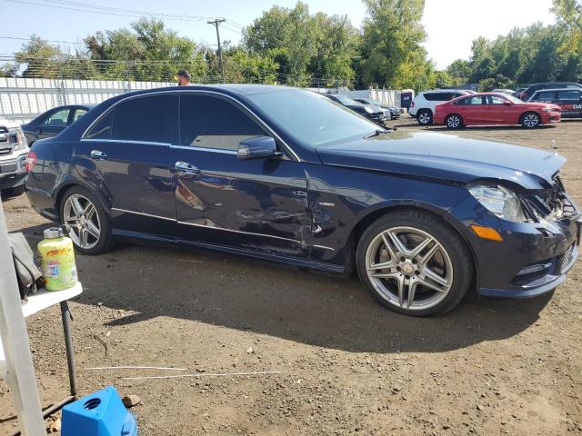 Photo 3 VIN: WDDHF9BB6CA548867 - MERCEDES-BENZ E 550 4MAT 