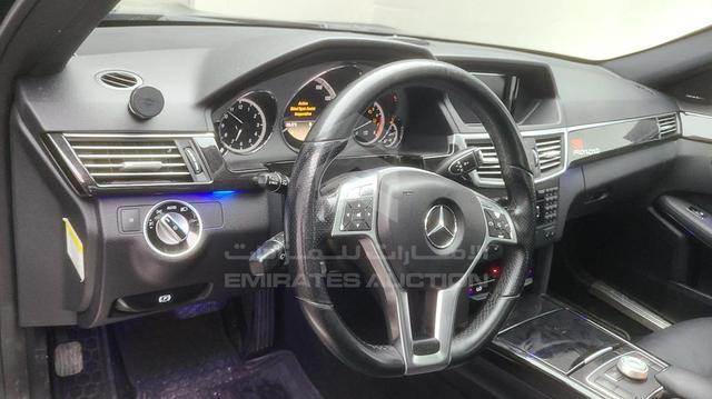 Photo 10 VIN: WDDHF9BBXCA655632 - MERCEDES E 550 