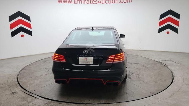 Photo 6 VIN: WDDHF9BBXCA655632 - MERCEDES E 550 