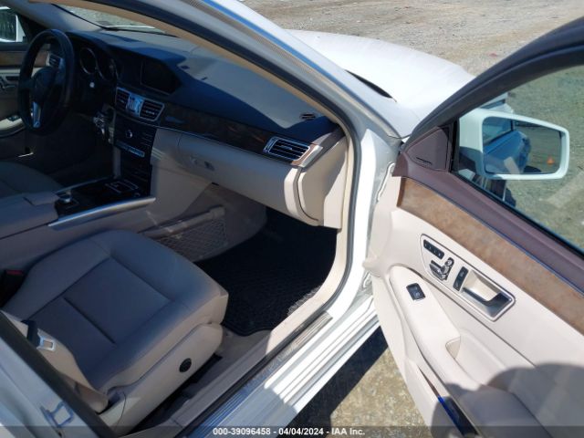 Photo 4 VIN: WDDHF9HB6GB186949 - MERCEDES-BENZ E 250 BLUETEC 