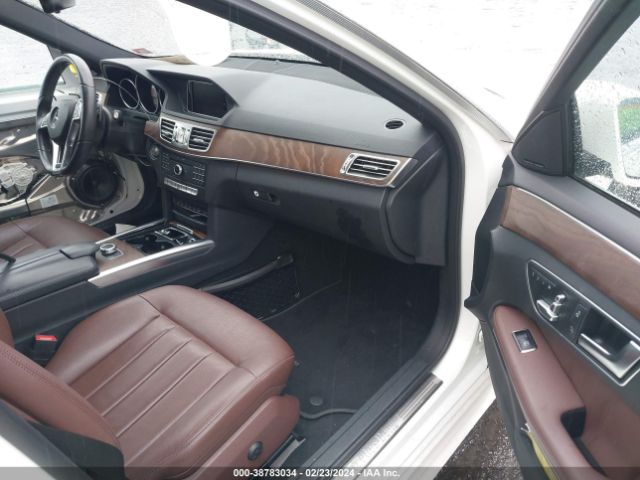 Photo 4 VIN: WDDHH8JB3GB339799 - MERCEDES-BENZ E 350 