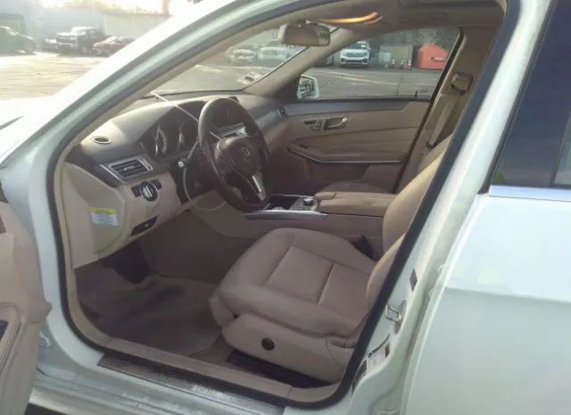 Photo 4 VIN: WDDHH8JB4EA798844 - MERCEDES-BENZ E-CLASS 