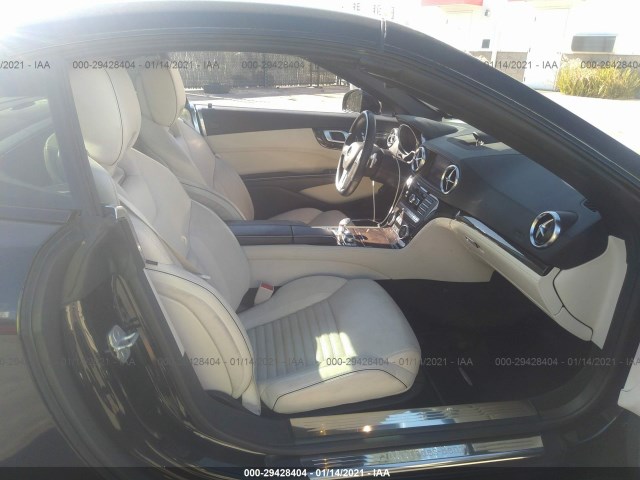 Photo 4 VIN: WDDJK6FA3FF031868 - MERCEDES-BENZ SL-CLASS 