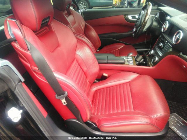 Photo 4 VIN: WDDJK7DA7EF027247 - MERCEDES-BENZ SL 550 