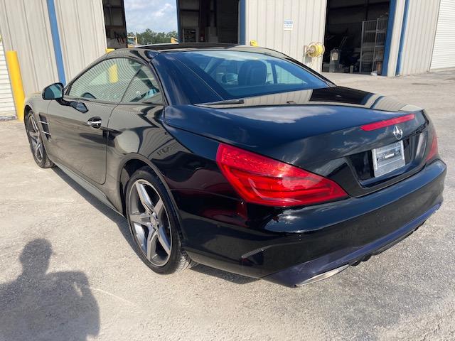 Photo 2 VIN: WDDJK7DA9HF045043 - MERCEDES-BENZ SL 550 