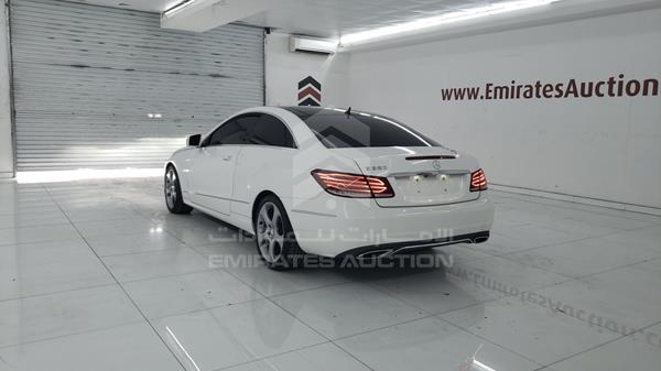 Photo 6 VIN: WDDKJ3GB0EF229349 - MERCEDES-BENZ E250 