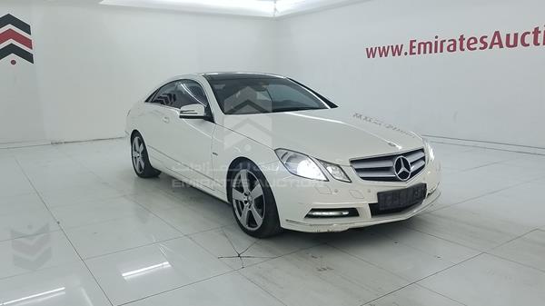 Photo 8 VIN: WDDKJ4HB2CF141050 - MERCEDES-BENZ E 250 