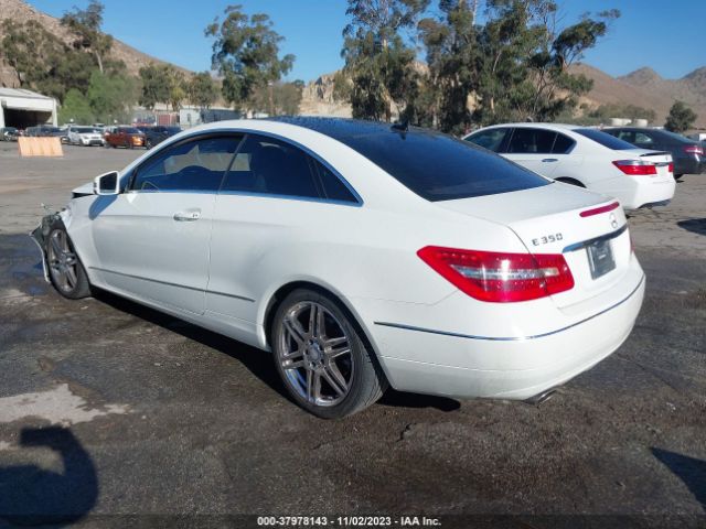 Photo 2 VIN: WDDKJ5GB0BF065821 - MERCEDES-BENZ E 350 