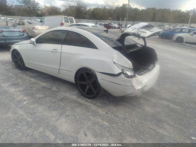 Photo 2 VIN: WDDKJ5GB1AF032888 - MERCEDES-BENZ E-CLASS 