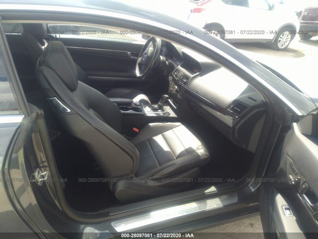 Photo 4 VIN: WDDKJ5GB3BF089692 - MERCEDES-BENZ E-CLASS 