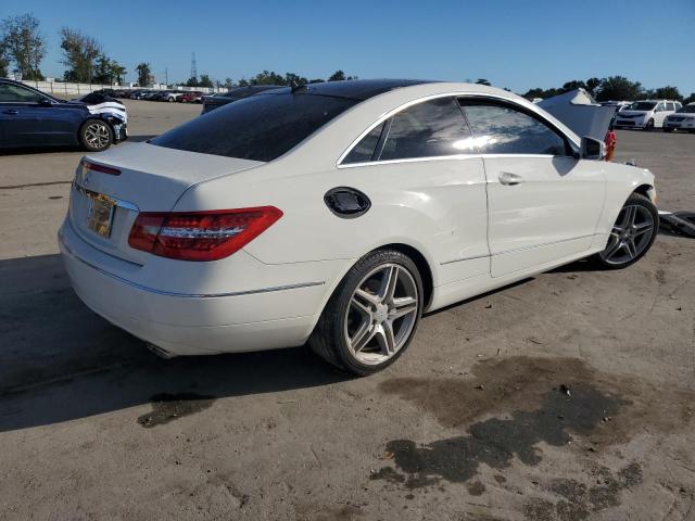 Photo 2 VIN: WDDKJ5GB3BF096478 - MERCEDES-BENZ E-CLASS 