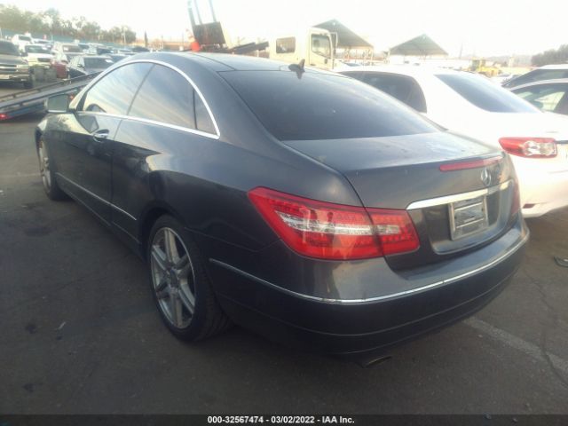 Photo 2 VIN: WDDKJ5GB6BF087886 - MERCEDES-BENZ E-CLASS 